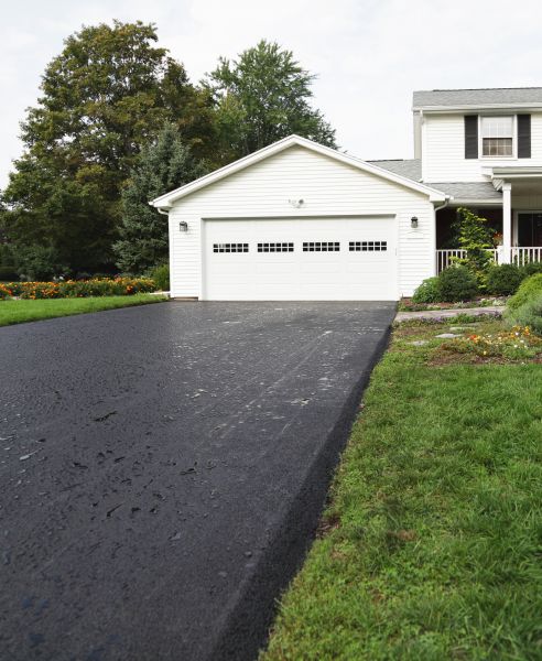 Blacktop Driveway Paving in Summerfield